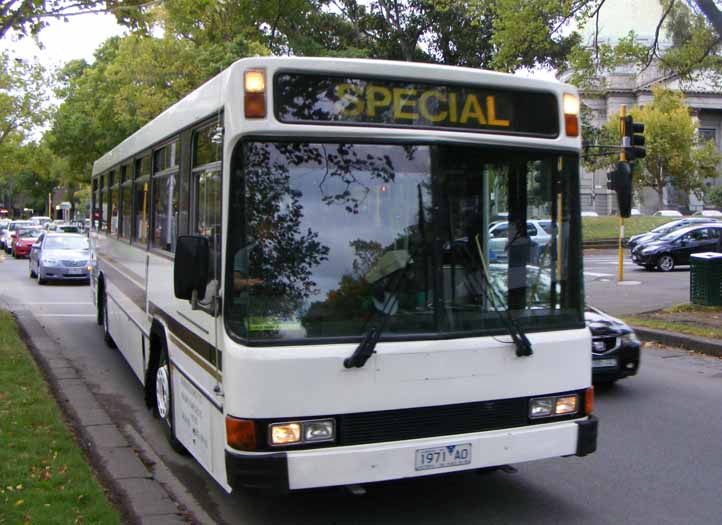 Broadmeadows Mercedes O405 Custom 33